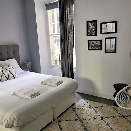 Very Nice Historical Center דירה